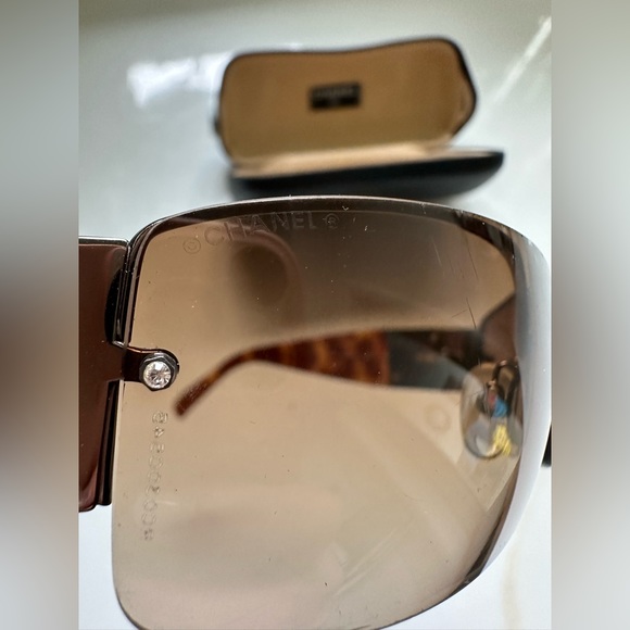 Authentic Chanel Tortoise Sunglasses with Rhinestone 4117-B C.275/13 62.16 125 - Picture 11 of 16